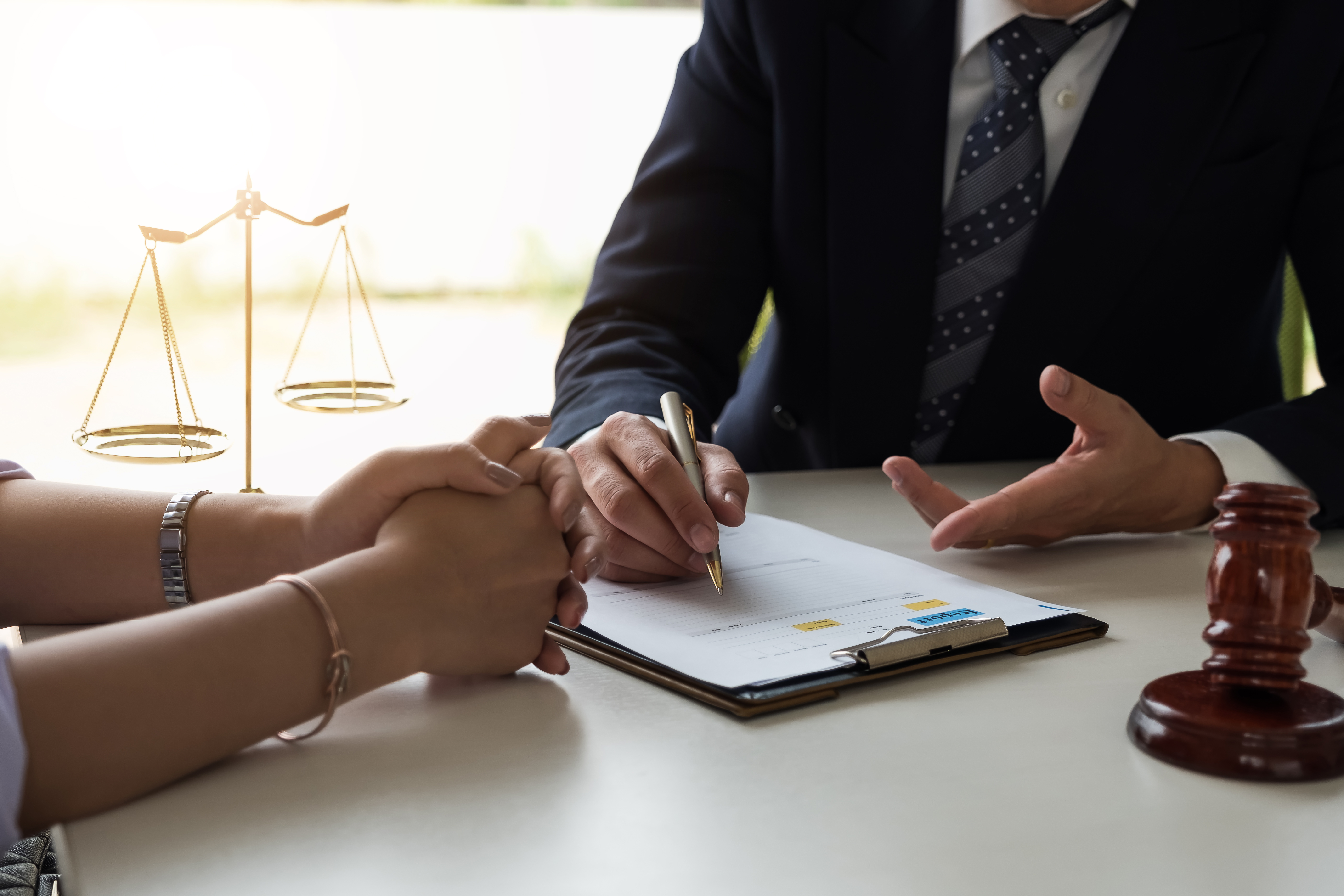 Relocation consultant vs. DIY: is hiring help worth it?